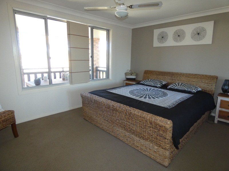 180 Kularoo Drive, Forster NSW 2428