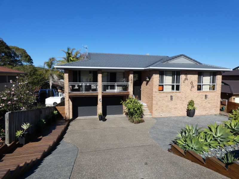 180 Kularoo Drive, Forster NSW 2428