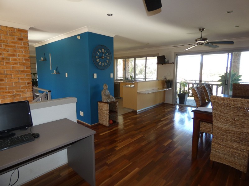 180 Kularoo Drive, Forster NSW 2428