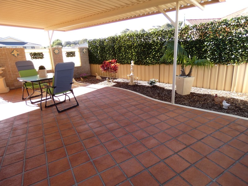 2/7 Arenga Court, Forster NSW 2428