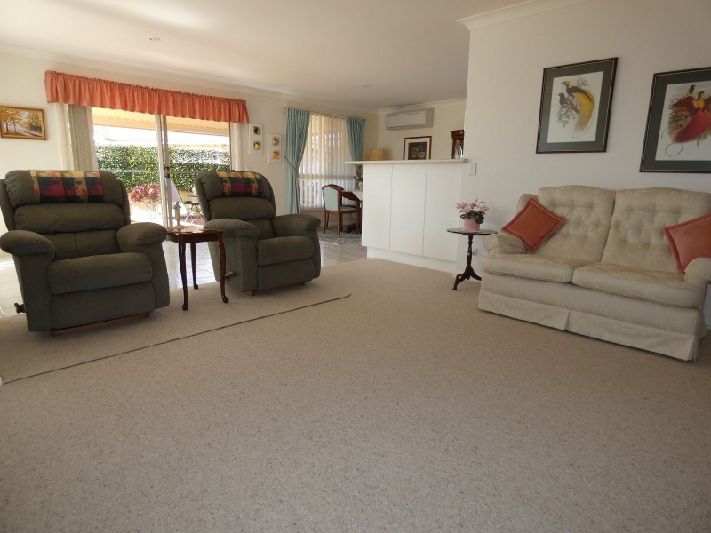 2/7 Arenga Court, Forster NSW 2428