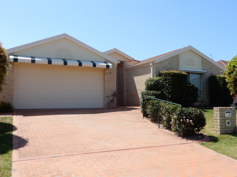 5 Hakea Place, Tuncurry NSW 2428