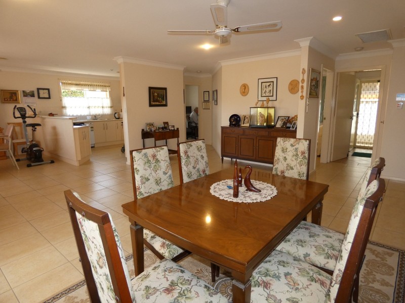 5 Hakea Place, Tuncurry NSW 2428