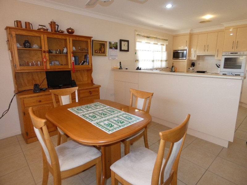 5 Hakea Place, Tuncurry NSW 2428