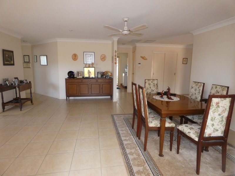 5 Hakea Place, Tuncurry NSW 2428