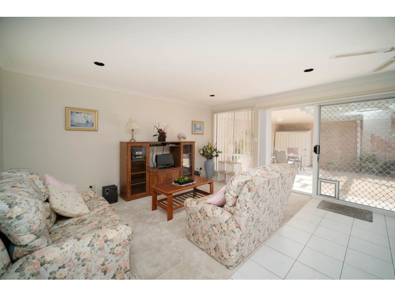 1/34 Kenrose Street, Forster NSW 2428