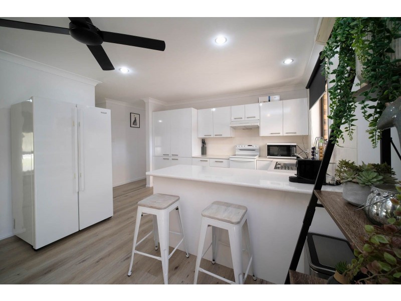 139 South St, Tuncurry NSW 2428