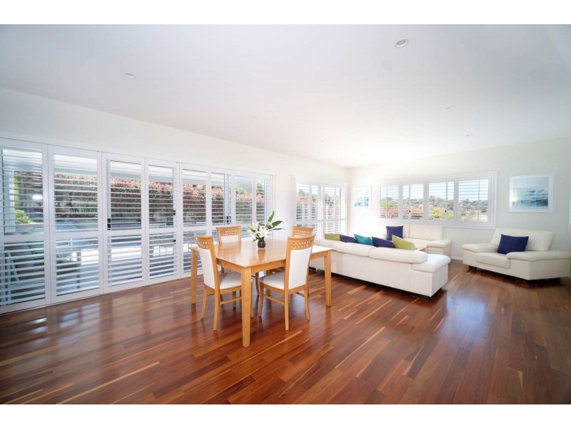 4 Manara Crescent, Forster NSW 2428