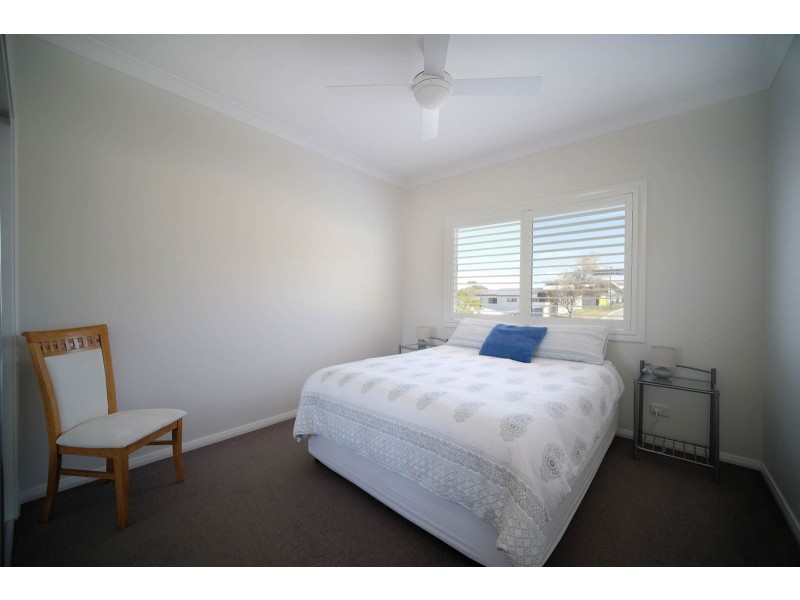 4 Manara Crescent, Forster NSW 2428