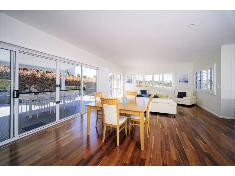 4 Manara Crescent, Forster NSW 2428