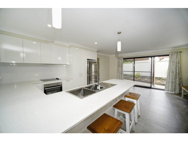 51 Townsend Street, Forster NSW 2428