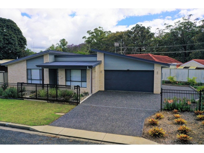 51 Townsend Street, Forster NSW 2428