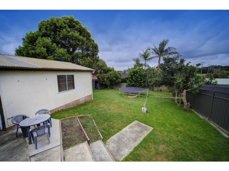 25 Regatta Avenue, Forster NSW 2428