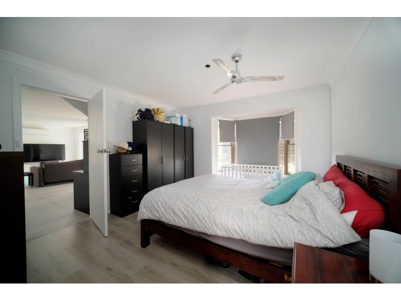 25 Regatta Avenue, Forster NSW 2428