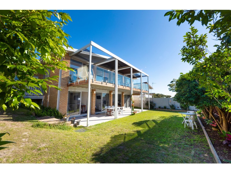 7 Churchill Road, Forster NSW 2428