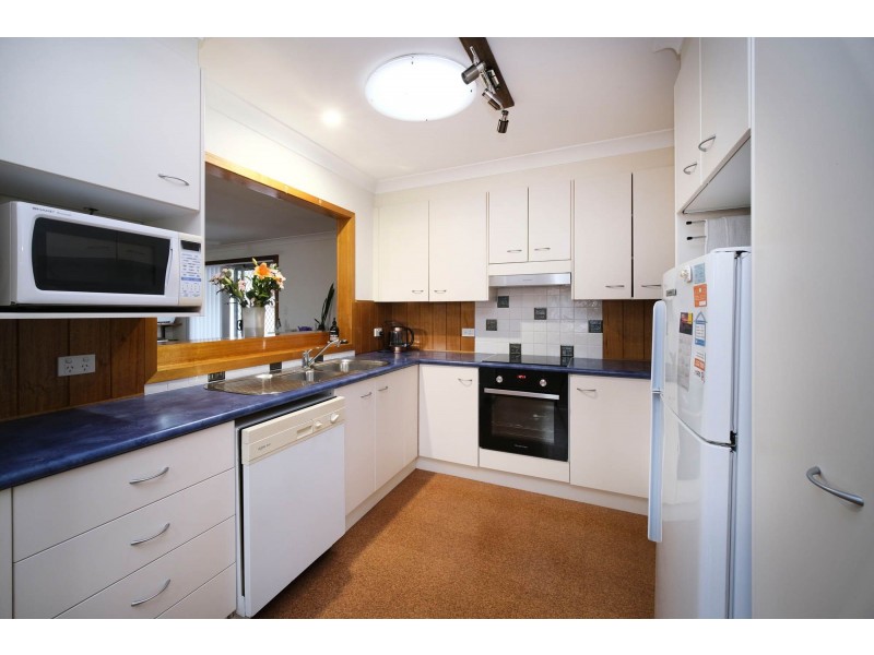 23 Beach Street, Tuncurry NSW 2428