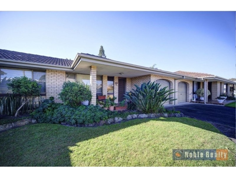 2/23 Robert Street, Forster NSW 2428