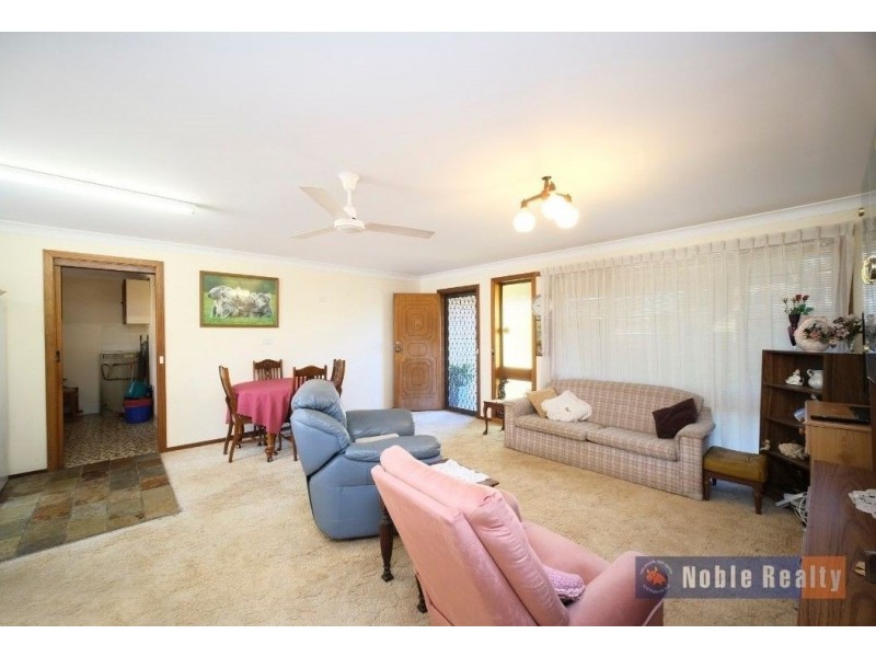 2/23 Robert Street, Forster NSW 2428