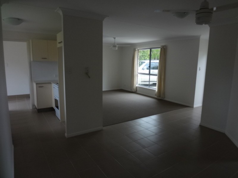 79 David Street (RENTAL), North Booval QLD 4304