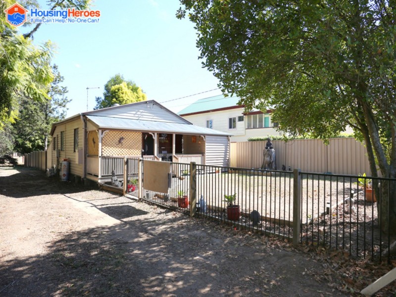 11 Vineyard Street, One Mile QLD 4305