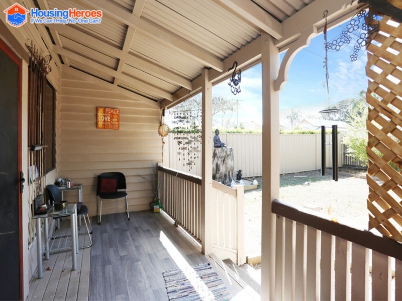 11 Vineyard Street, One Mile QLD 4305