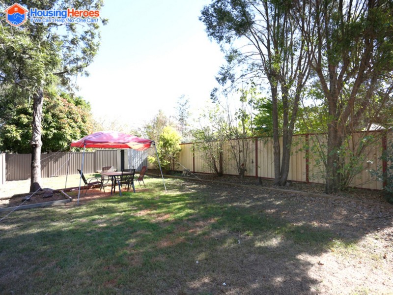 11 Vineyard Street, One Mile QLD 4305