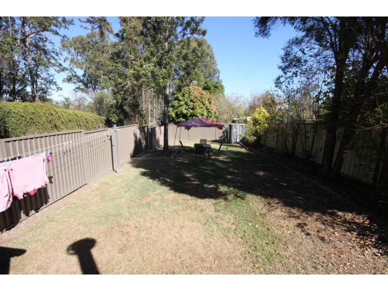 11 Vineyard Street, One Mile QLD 4305