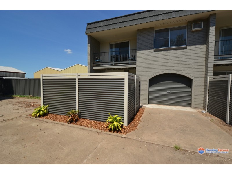 U1-5/22-24 Dawson Highway, Biloela QLD 4715