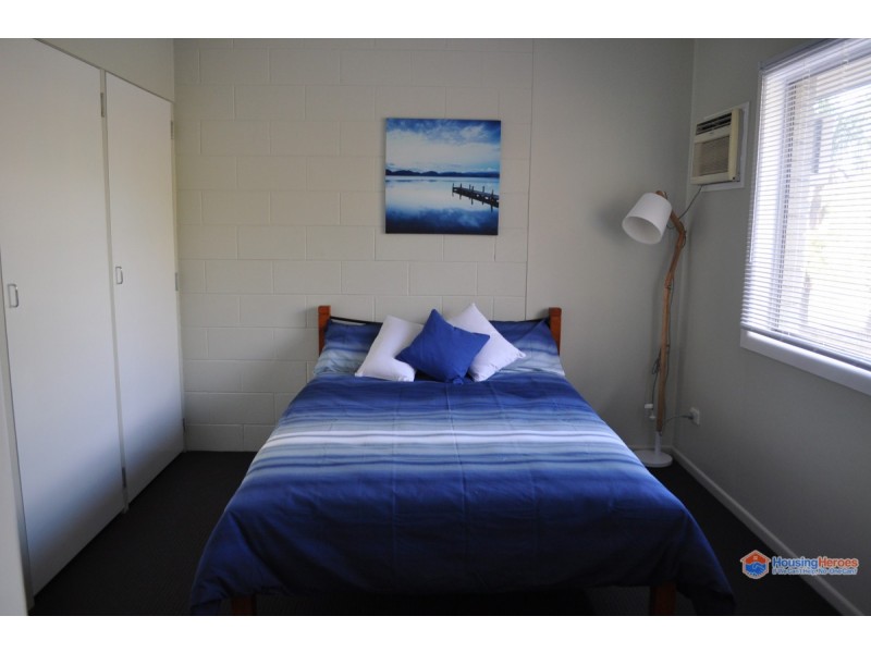 U1-5/22-24 Dawson Highway, Biloela QLD 4715