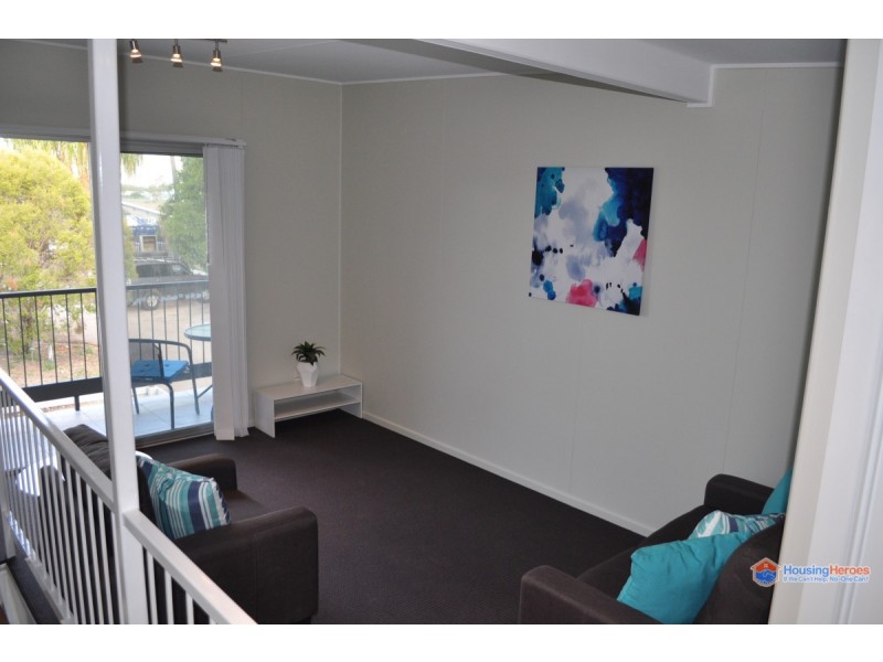 U1-5/22-24 Dawson Highway, Biloela QLD 4715