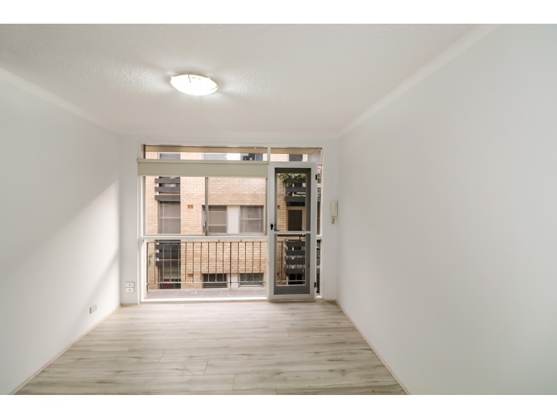 11/28 Meadow Crescent, Meadowbank NSW 2114