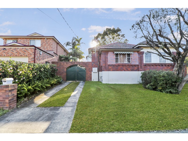 206 Gloucester Road, Hurstville NSW 2220