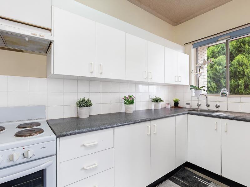 2/81-85 Forest Road, Arncliffe NSW 2205