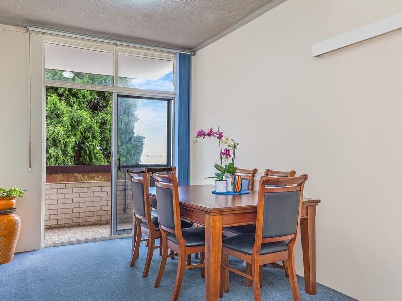 2/81-85 Forest Road, Arncliffe NSW 2205