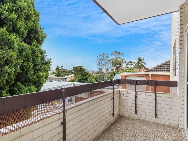 2/81-85 Forest Road, Arncliffe NSW 2205