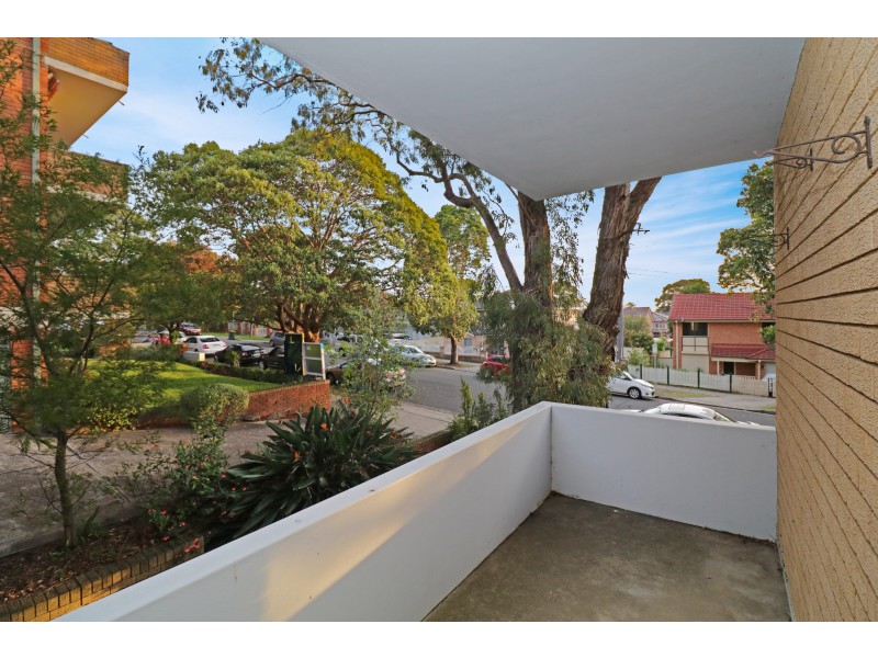 2/50 Jersey Avenue, Mortdale NSW 2223