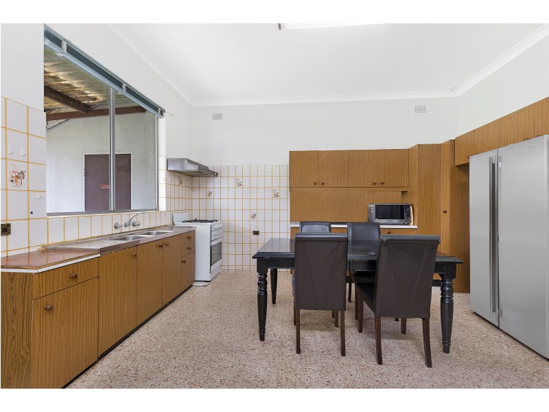 122 Park Road, Hurstville NSW 2220