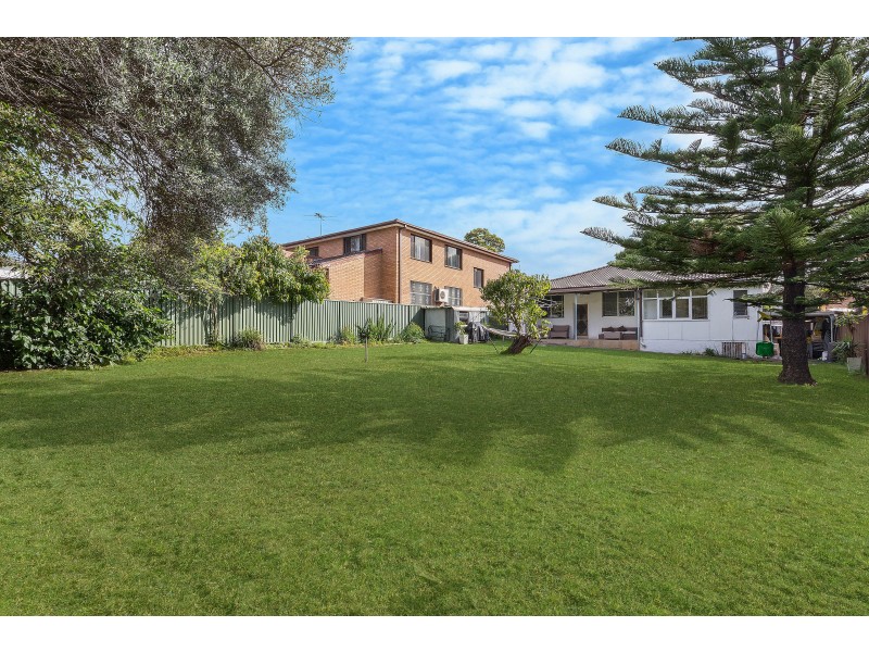 122 Park Road, Hurstville NSW 2220