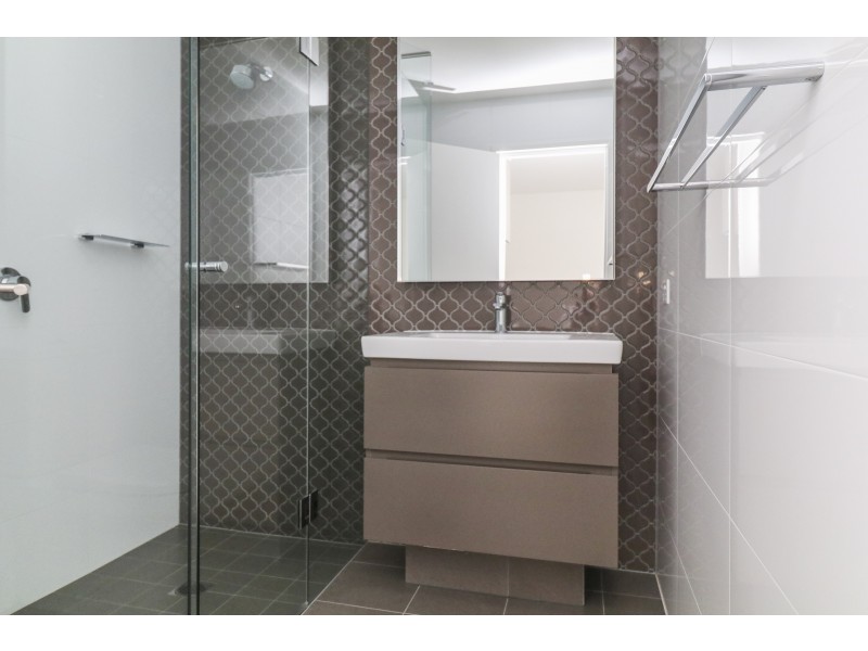 3305/21 Scotsman Street, Forest Lodge NSW 2037