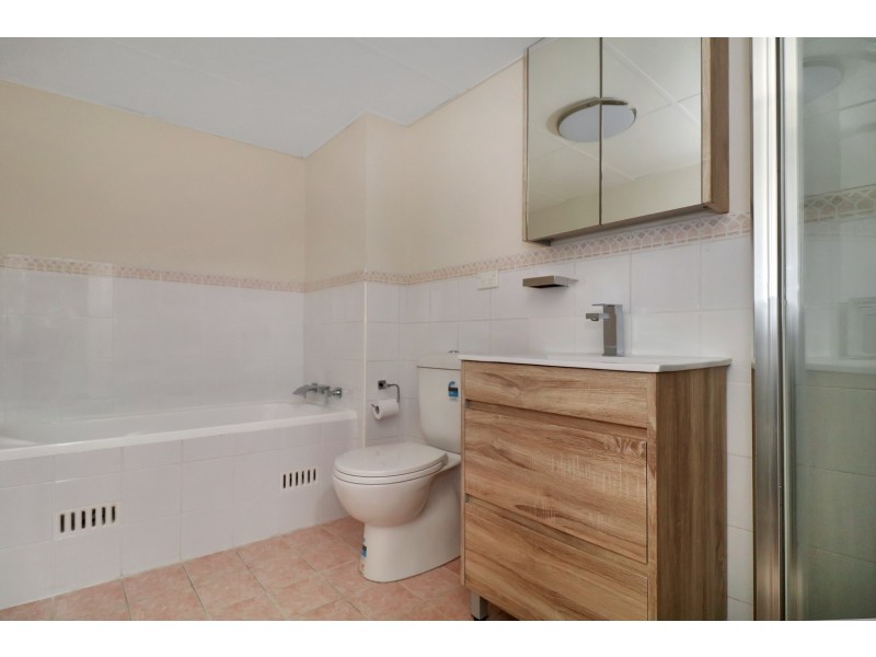 15/45-49 De Witt Street, Bankstown NSW 2200