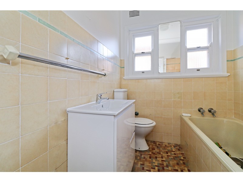 57 Glenwall Street, Kingsgrove NSW 2208