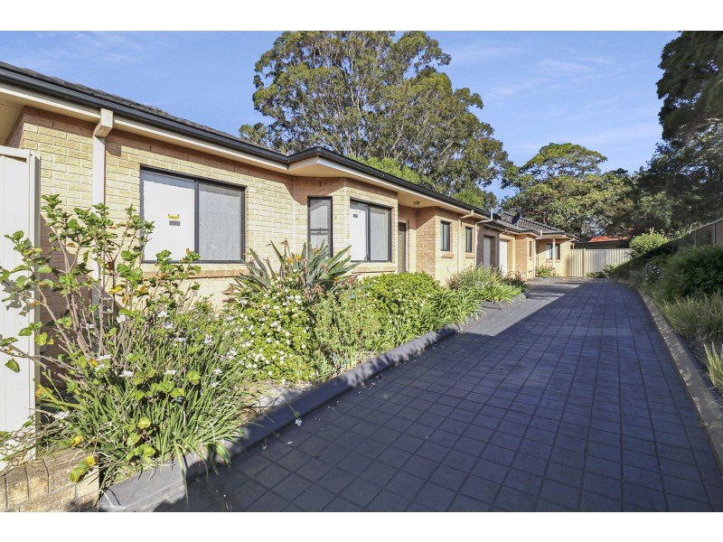 2/13 Gardinia Street, Beverly Hills NSW 2209