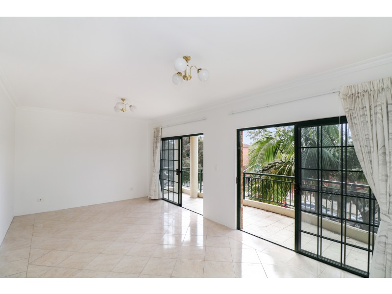 3/43 Carrington Avenue, Hurstville NSW 2220