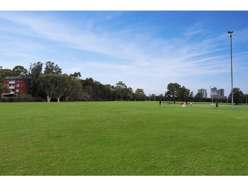 11/28 Meadow Crescent, Meadowbank NSW 2114