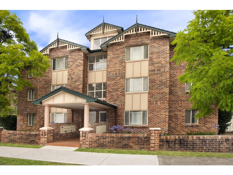 8/13-17 Hampden Street, Beverly Hills NSW 2209
