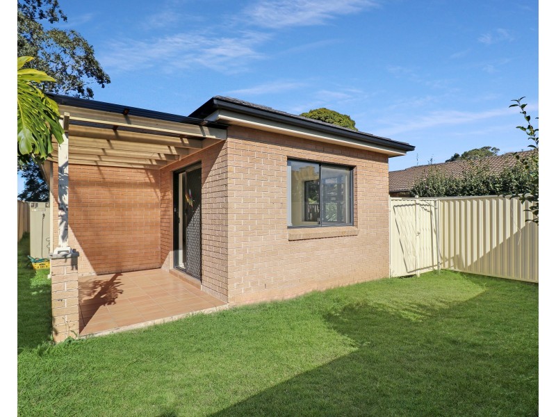 2/13 Gardinia Street, Beverly Hills NSW 2209