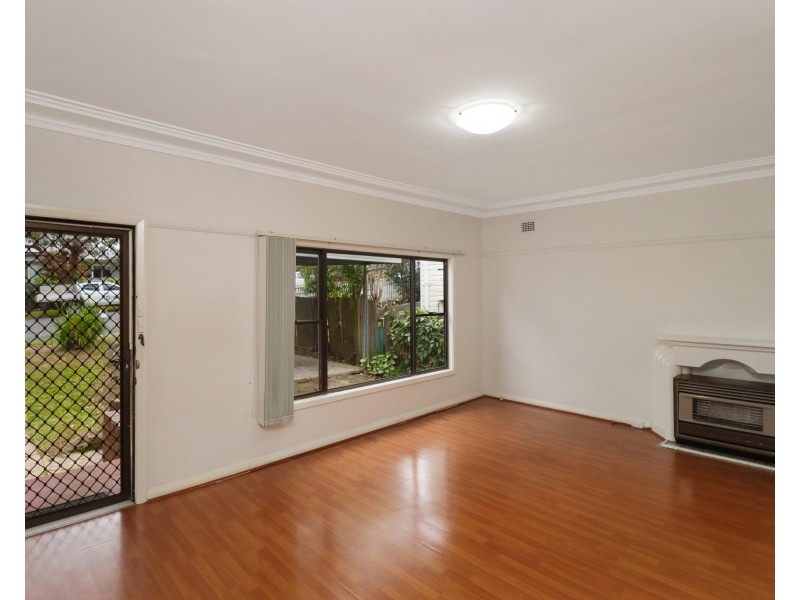 48 Rosebank Avenue, Kingsgrove NSW 2208