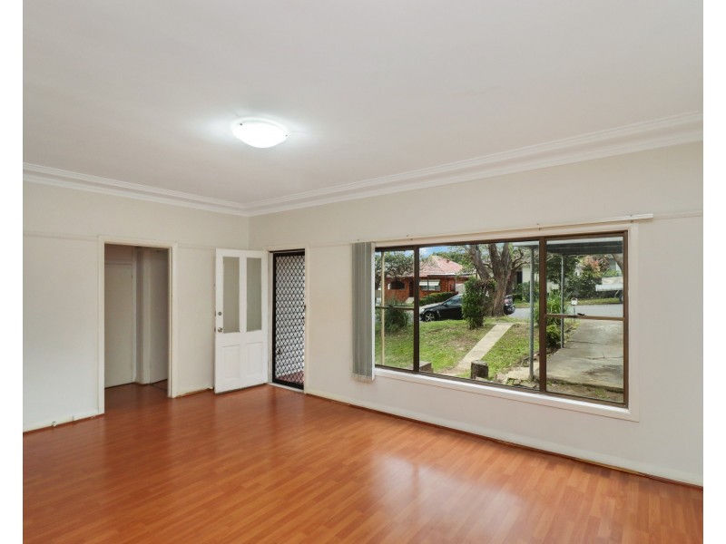 48 Rosebank Avenue, Kingsgrove NSW 2208