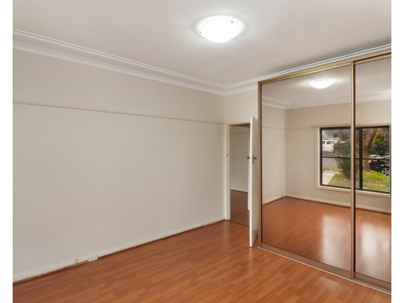 48 Rosebank Avenue, Kingsgrove NSW 2208