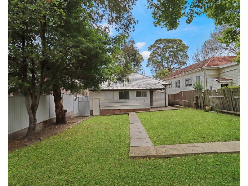 48 Rosebank Avenue, Kingsgrove NSW 2208